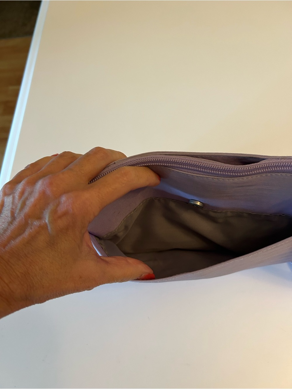 Baggallini Day to Day Lavender Crossbody Bag - Picture 5 of 6
